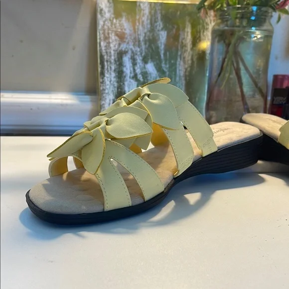 Butter Yellow Leather Sandals with Floral Design - Picture 8 of 16
